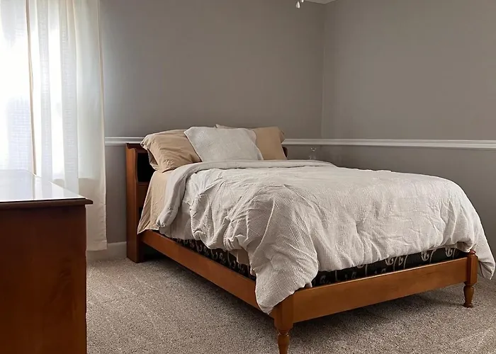 Cozy Near Dt With Deck And Yard Winston-Salem